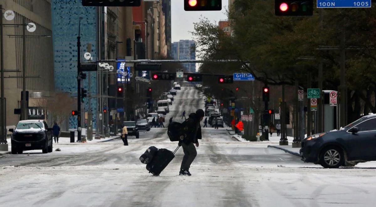 Atak zimy i tysiące odwołanych lotów. Kolejny paraliż lotnisk w USA