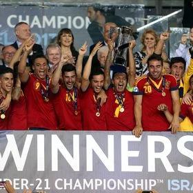 Euro 2016: szeroka kadra Hiszpanii bez Costy, Maty i Torresa