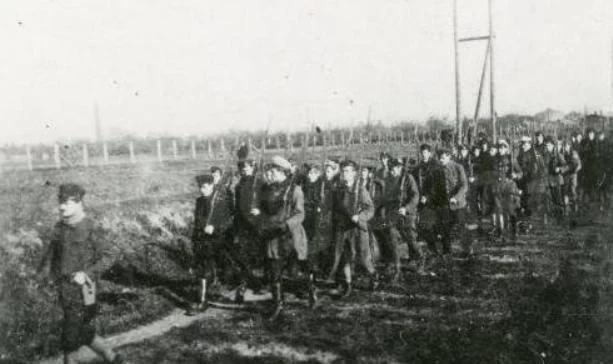 Zobacz nieznane zdjęcia członków POW z listopada 1918