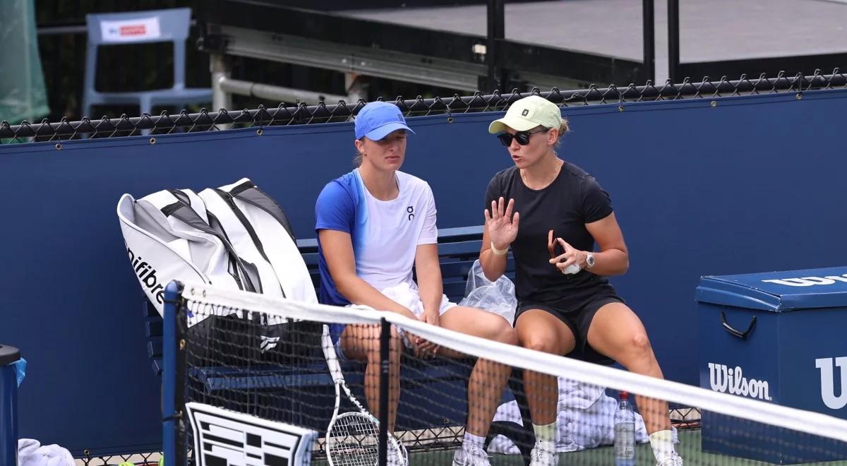 US Open: "Vogue" pod wrażeniem strategii Świątek. "Jedyna gwiazda z pełnoetatowym psychologiem u boku"  