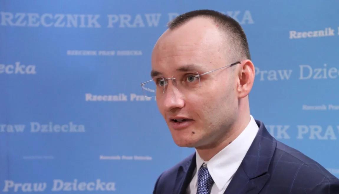 Rzecznik Praw Dziecka zwróci się do prezydenta Warszawy ws. deklaracji LGBT