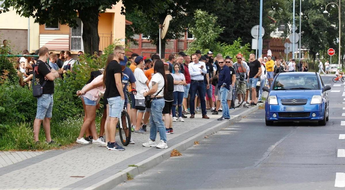 Śmierć 34-latka z Lubina. Według ratownika zgon stwierdzono już na ulicy 