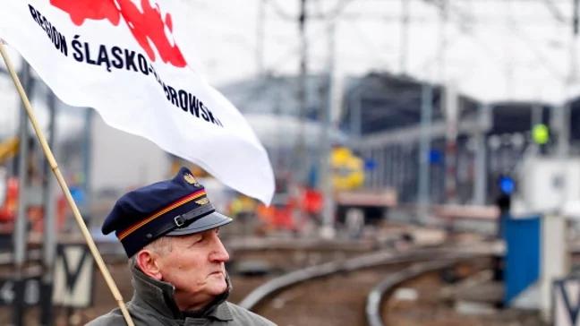 Strajk generalny na Śląsku. Odblokowano ruch pociągów