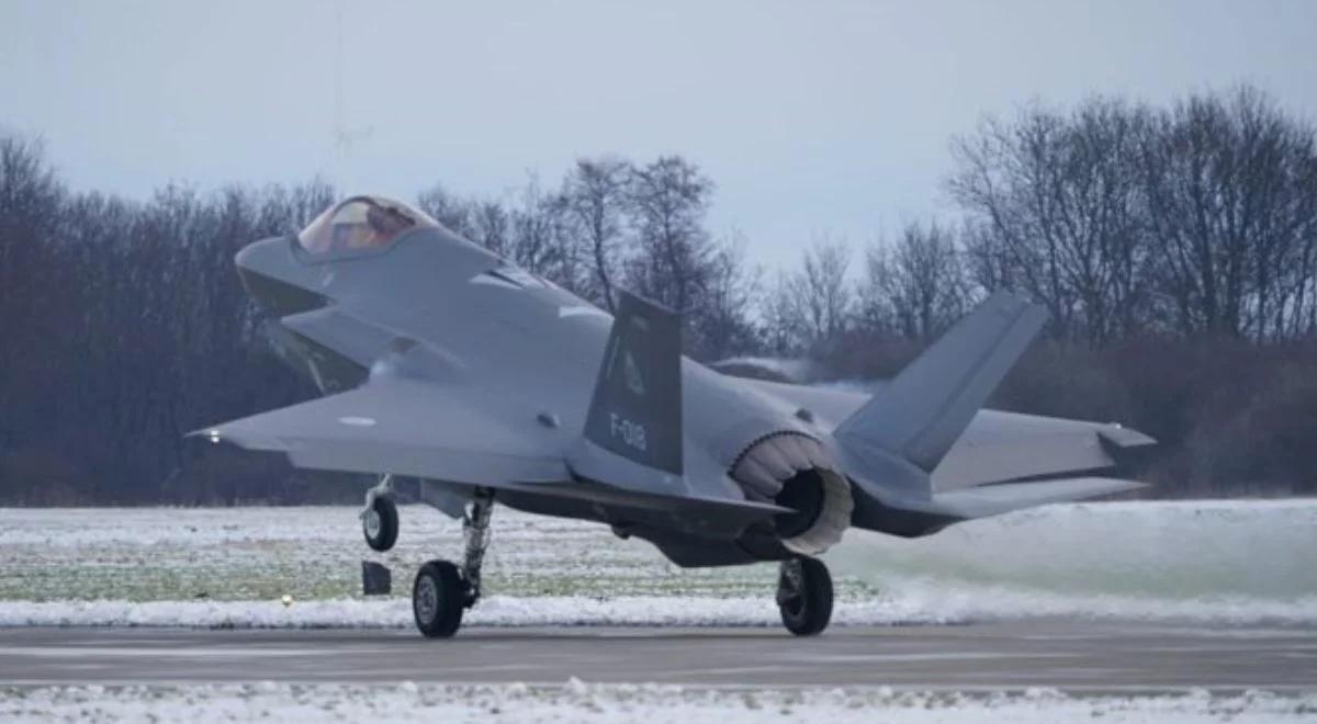 W Malborku wylądowało osiem myśliwców F-35. Szef MON: wkrótce będą nimi dysponowali także polscy piloci