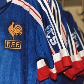 Francuscy piłkarze i prezydent Hollande powrócili na Stade de France