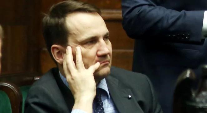 Korea straszy wojną. Radosław Sikorski: byle iskra może spowodować konflikt!