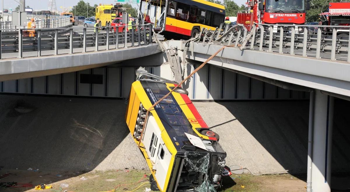 Wypadki stołecznych autobusów. Andruszkiewicz: to systemowy problem w Warszawie