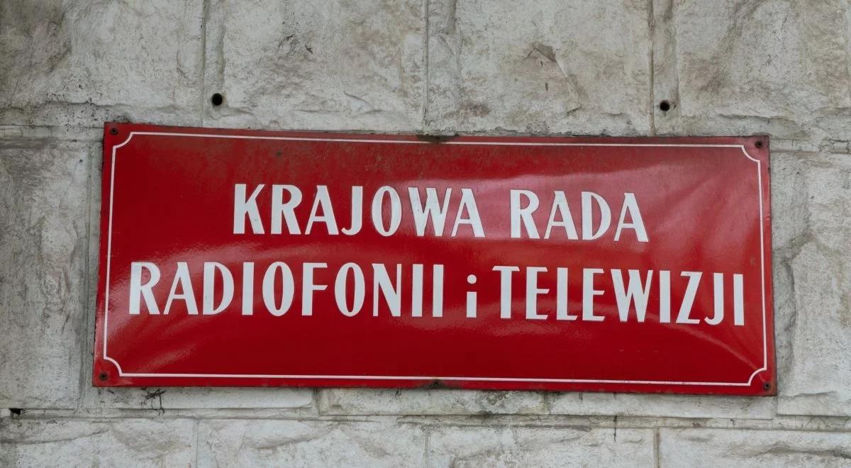 "Czy wolność słowa to wolność mówienia kłamstw?". KRRiT zajęła się reportażem TVN