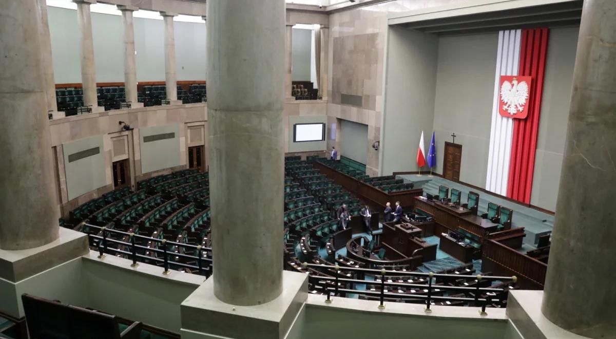 Inauguracyjne posiedzenia Sejmu i Senatu. Posłowie i senatorowie złożą ślubowanie