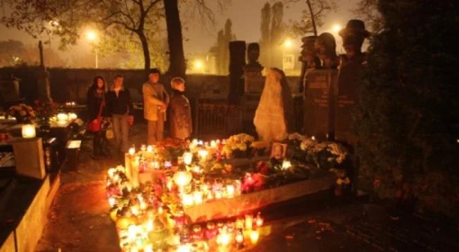 "Powązki tworzą historię, która wyczula wrażliwość"