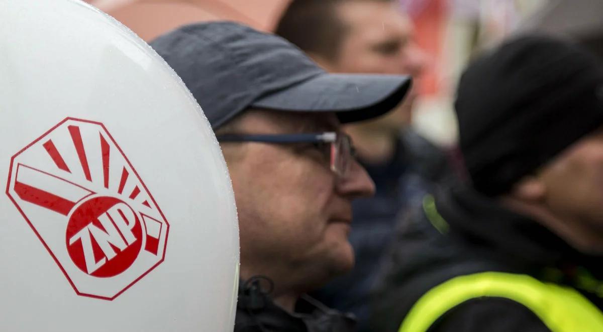 Debata dnia. Warszawscy radni PiS nie poparli strajku nauczycieli. Komentarze publicystów