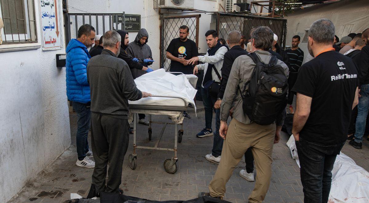 Śmierć Polaka w Strefie Gazy. Ekspert o konsekwencjach ataku na konwój humanitarny