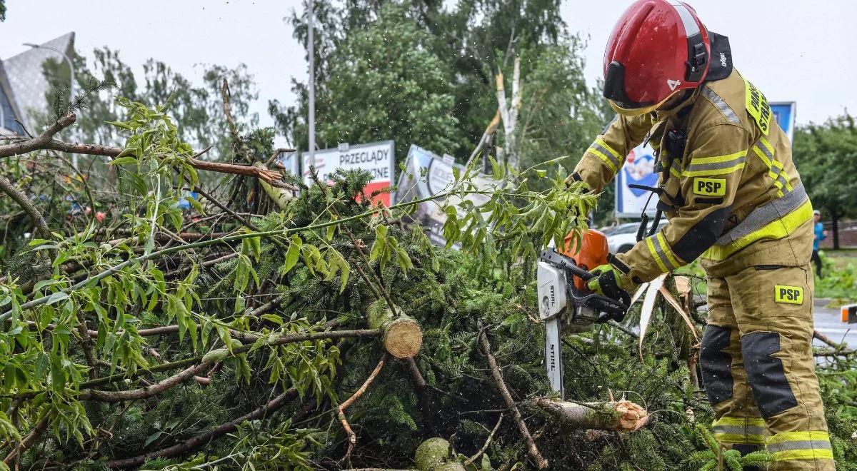 Strażacy usuwają skutki gwałtownych nawałnic. Blisko 1200 interwencji