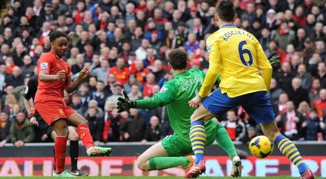 Premier League: Szczęsny 5 razy wyjmował piłkę z siatki. Chelsea nowym liderem