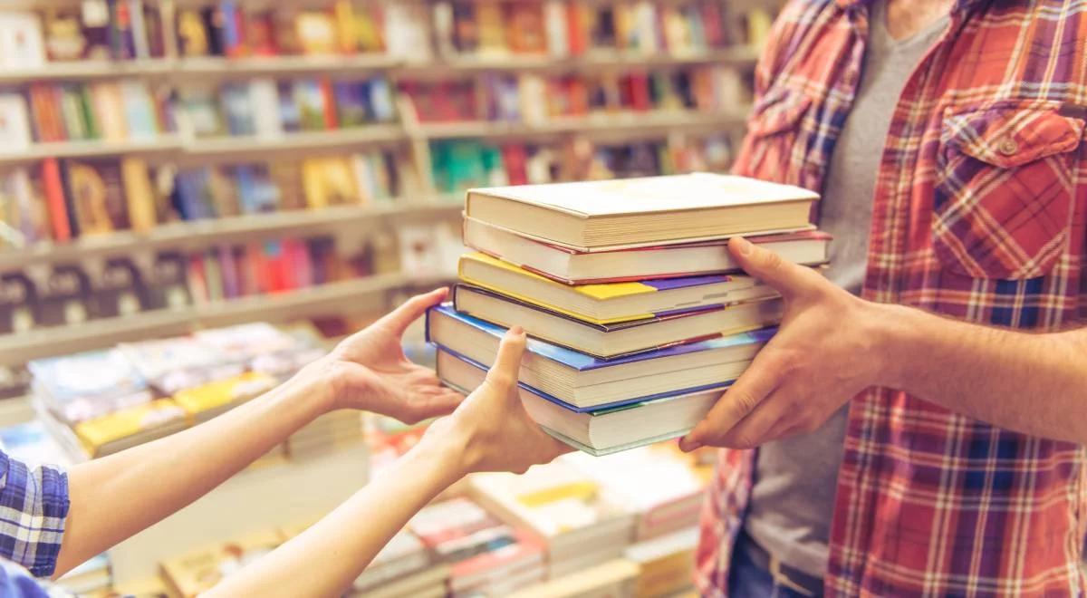 "Posłowie". Podsumowanie nowości książkowych 2023 roku