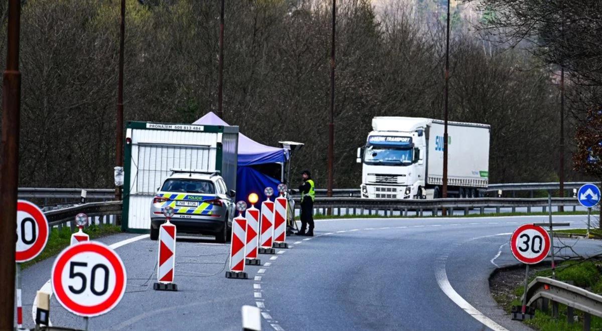 Kontrole także na czesko-słowackiej granicy. "Działania koordynowane z Polską"