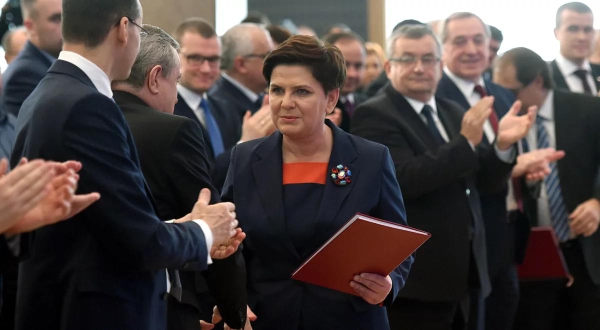 Rząd podsumował rok pracy. Premier Beata Szydło: dotrzymujemy słowa