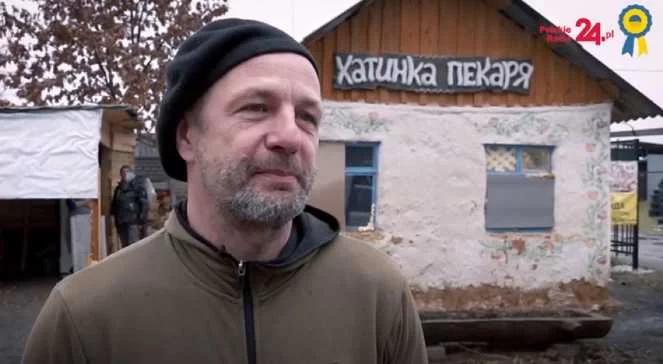 Poznaniak piecze chleb i rozdaje go mieszkańcom Buczy. Z Polski przywiózł pół tony mąki