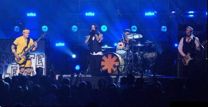 Akcja skarpetkowa. Red Hot Chili Peppers w stolicy