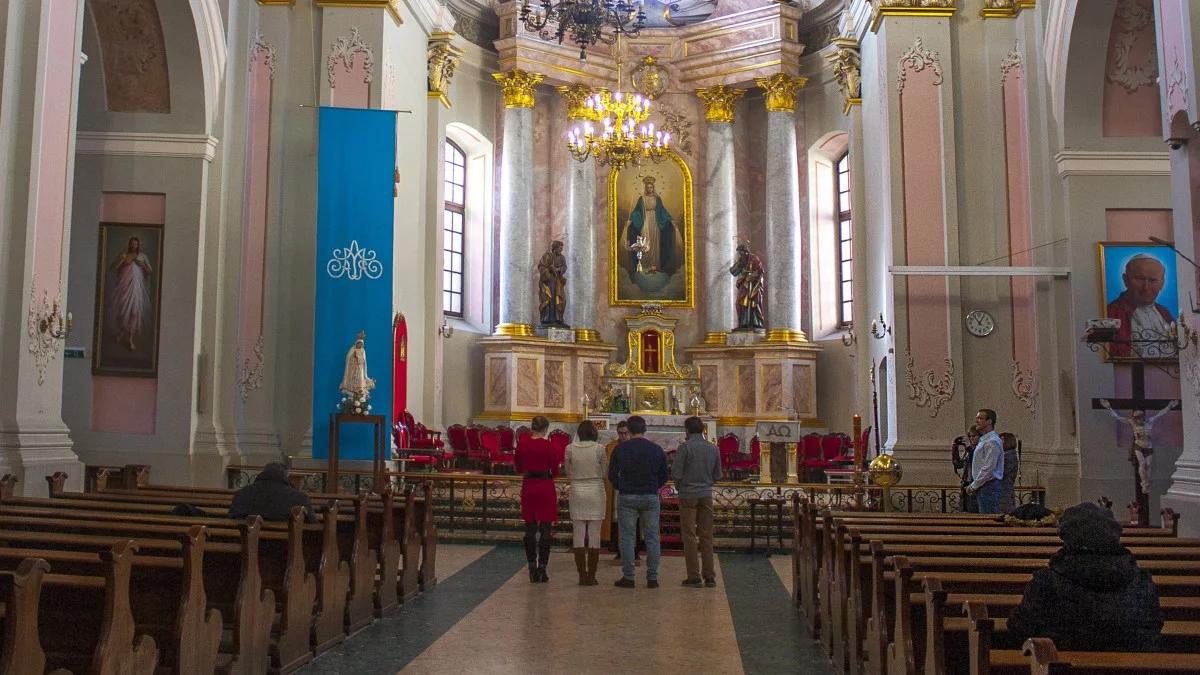 Zakazane pieśni religijne? Białoruska policja kontroluje kościoły 