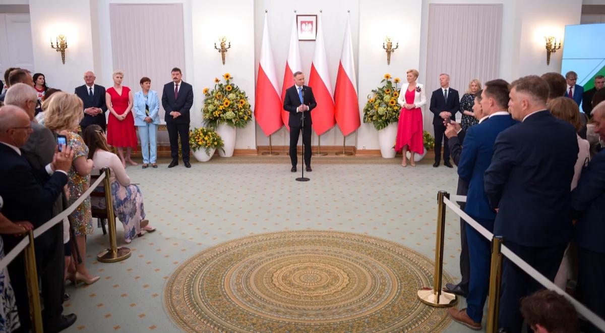 "Ta zmiana jest gigantyczna". Prezydent Andrzej Duda o rozwoju polskiej wsi