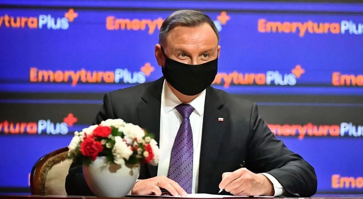 "Czternastki" trafią do emerytów. Prezydent podpisał ustawę