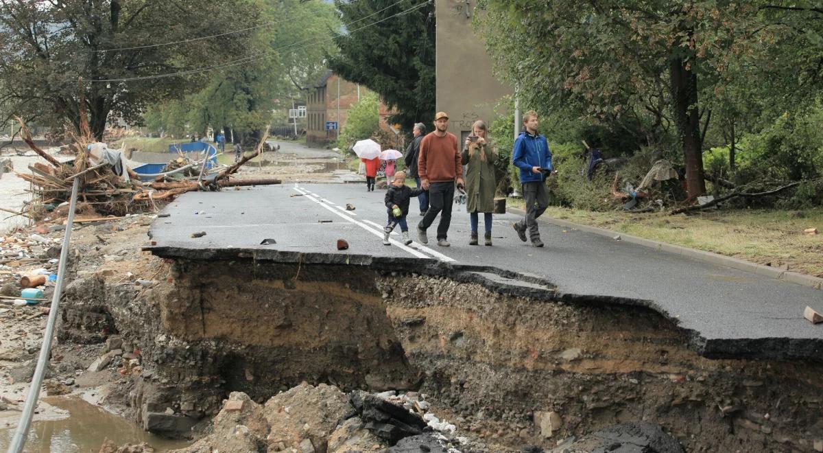 Minister infrastruktury: są środki na odbudowę. "Raport powodziowy" Polskiego Radia