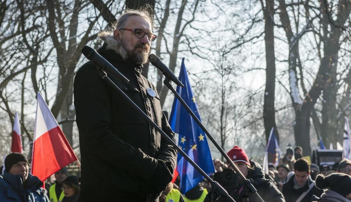 Mateusz Kijowski komentuje akt oskarżenia. "Nie wstydzę się swojej twarzy"