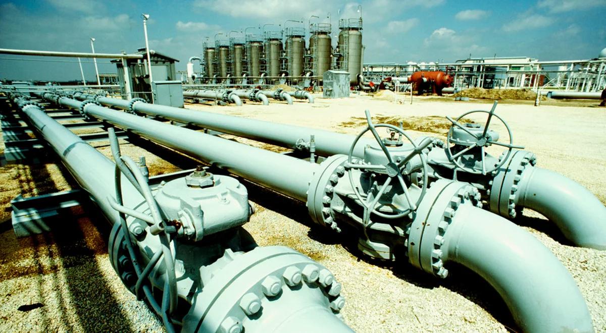 Ukraina podpisała nową umowę z Rosją na zakup gazu. Eksperci: Gazprom spanikował, zgodził się na sprzedaż gazu po cenie rynkowej