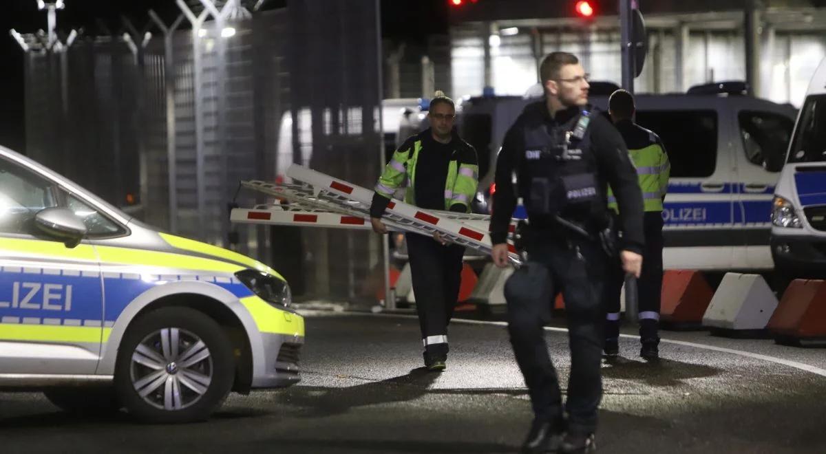 Finał dramatu na lotnisku w Hamburgu. Policja zatrzymała uzbrojonego mężczyznę, który porwał dziecko