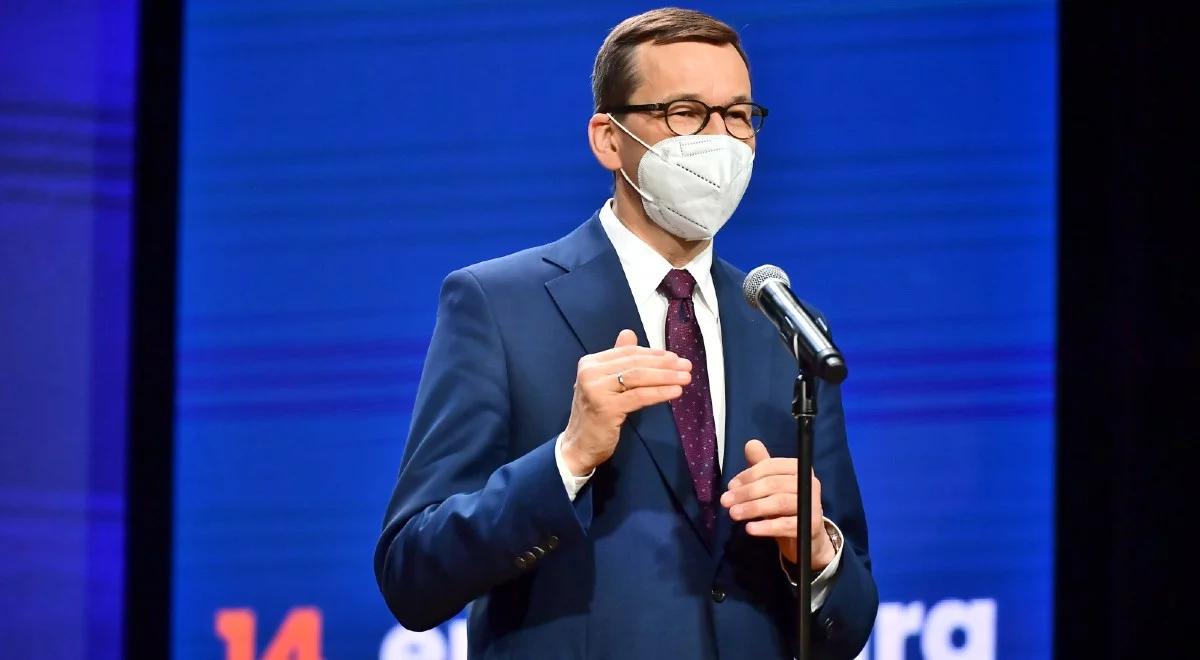 "Chcemy dzielić się owocami wzrostu gospodarczego". Premier o "czternastkach"