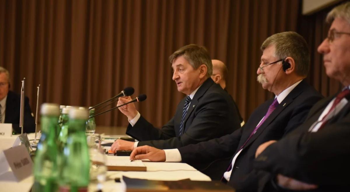 T. Żółciak (DGP): opozycja gromiąca PiS powinna uważać, bo sama ma sporo "za uszami"