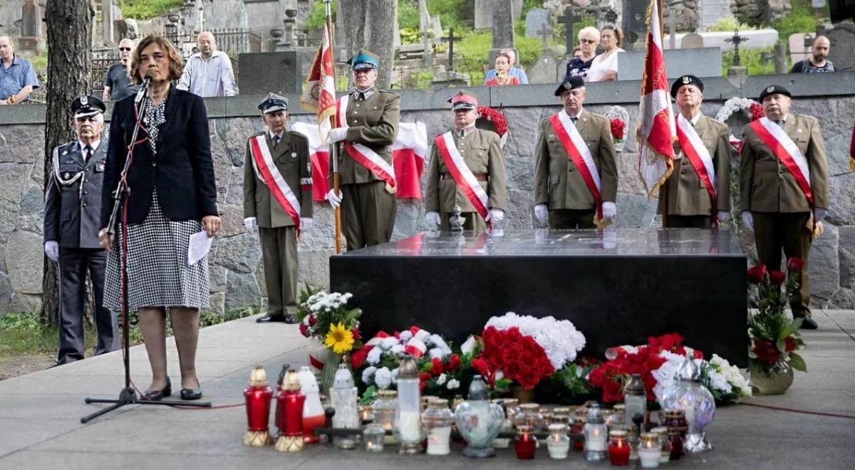Wilno: obchody święta Wojska Polskiego na cmentarzu na Rossie