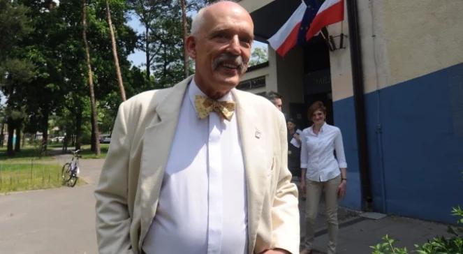 Korwin-Mikke nie musi prostować wypowiedzi o Holokauście