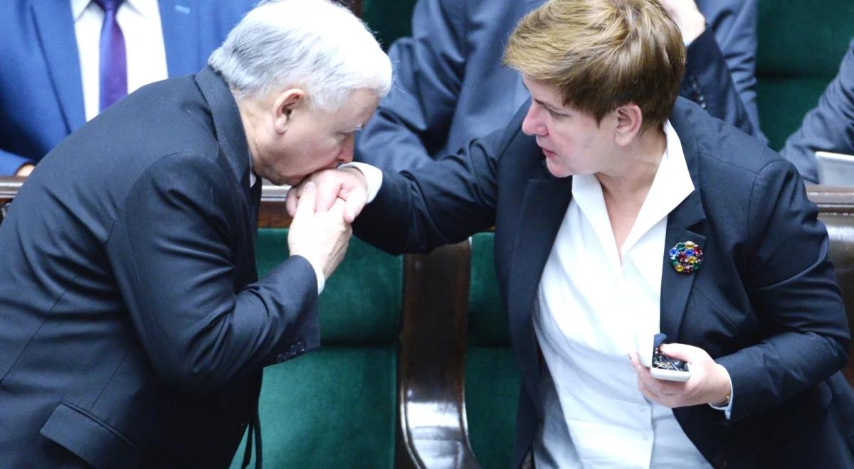 Kampania coraz ostrzejsza. PiS otworzył lokal "Ewa&Przyjaciele"