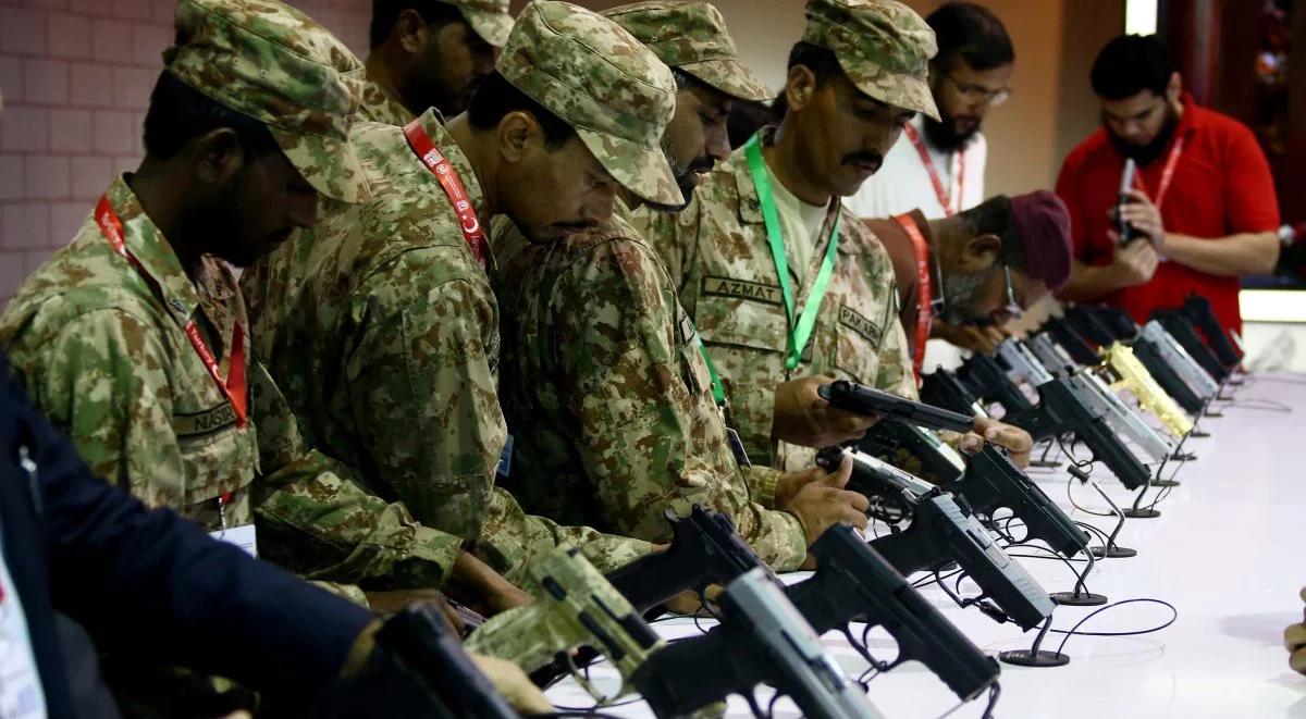 Talibowie zaatakowali bazę wojskową w Pakistanie