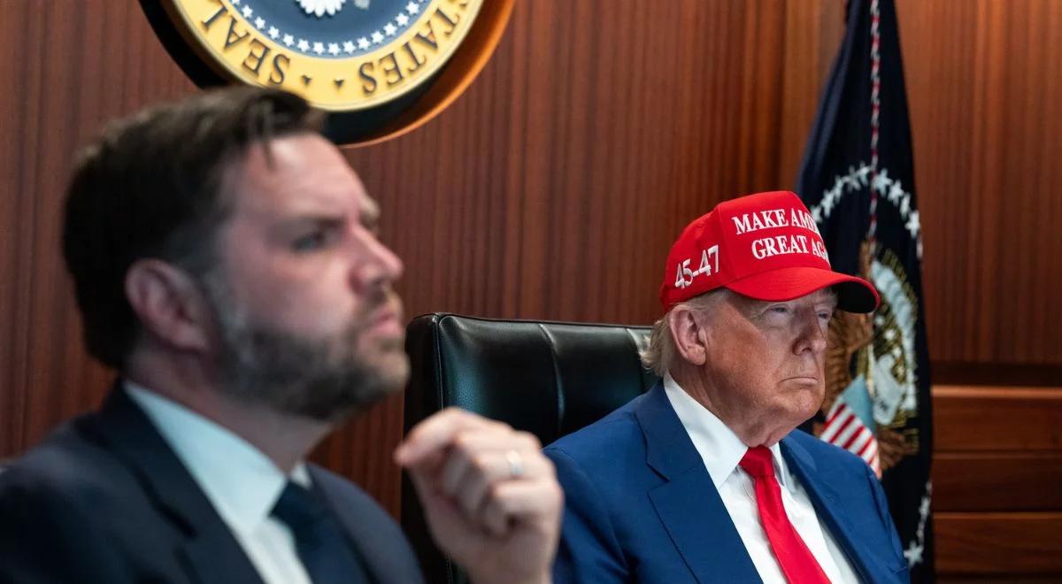USA zaatakowały Iran. Trump z doradcami w pokoju dowodzenia, Biały Dom pokazał zdjęcia