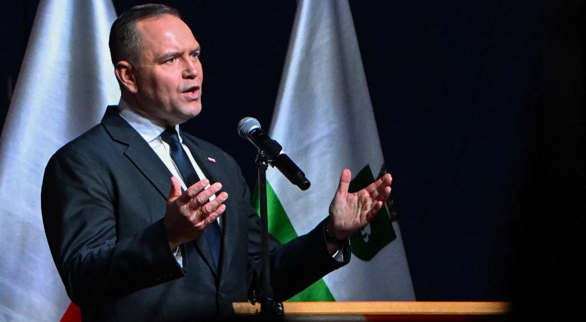 Milczenie Nawrockiego po słowach Brauna. Publicysta: kompromitujące 