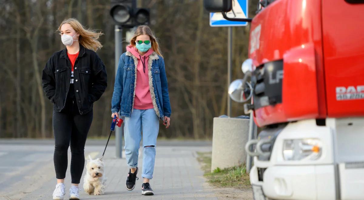 "Pojawiają się zachowania nieodpowiedzialne". Nowe dane polskiej policji ws. kwarantanny