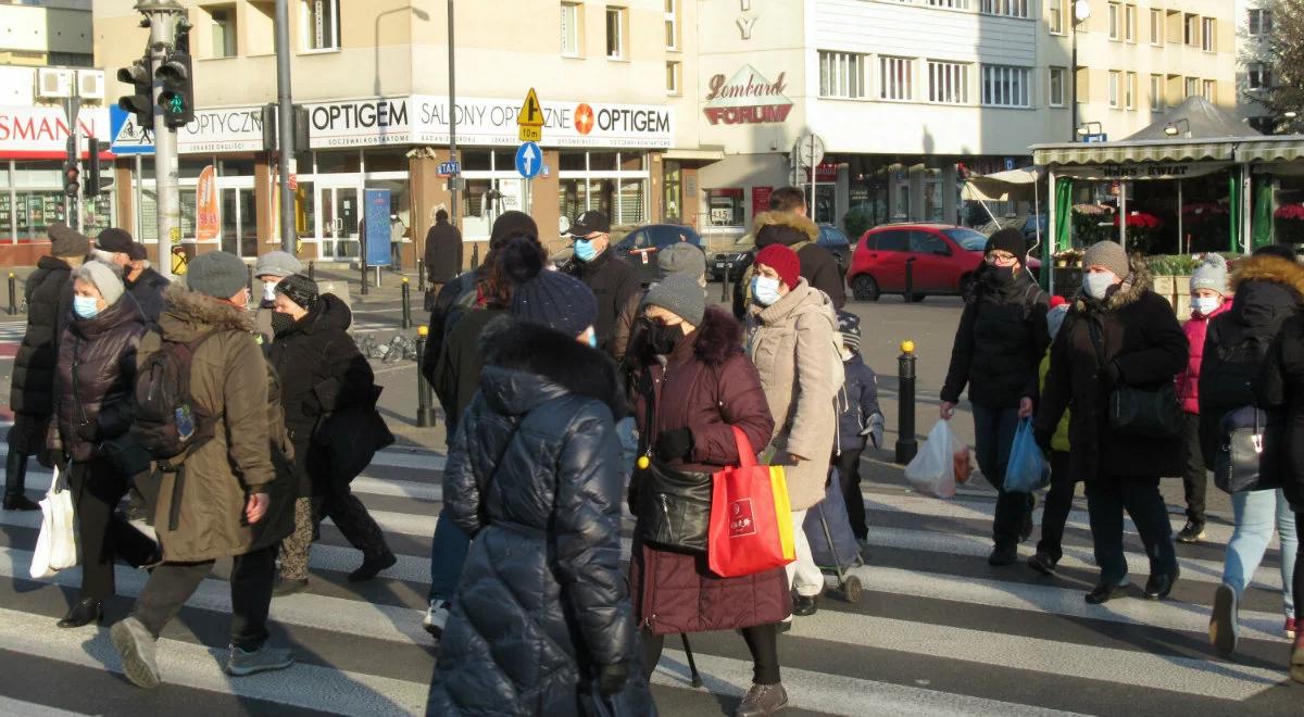 Szczepienia przeciw COVID-19. Większość Polaków uważa, że powinny być dobrowolne