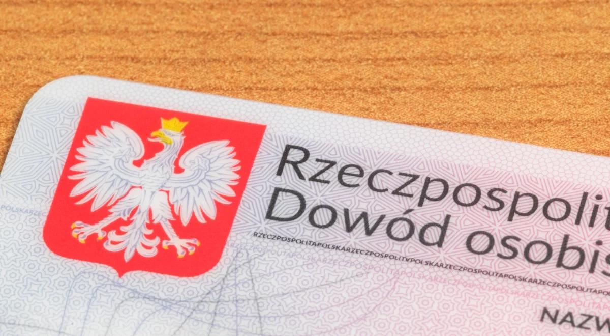 Zmiany w dowodach osobistych. Wraca podpis posiadacza, pojawią się odciski palców