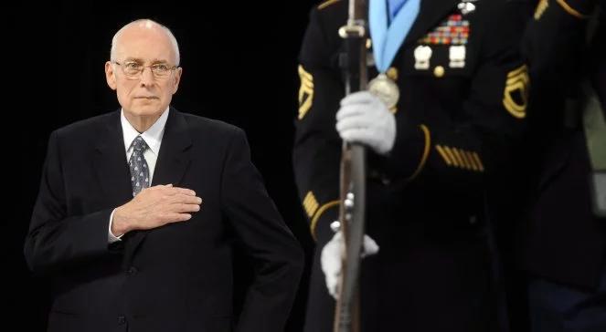 Wiceprezydentowi USA przeszczepiono serce