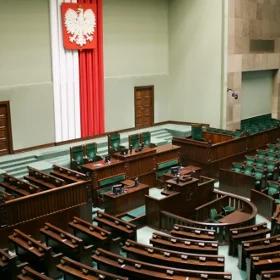 Sejm nie odrzucił rządowego projektu reformy KRS 