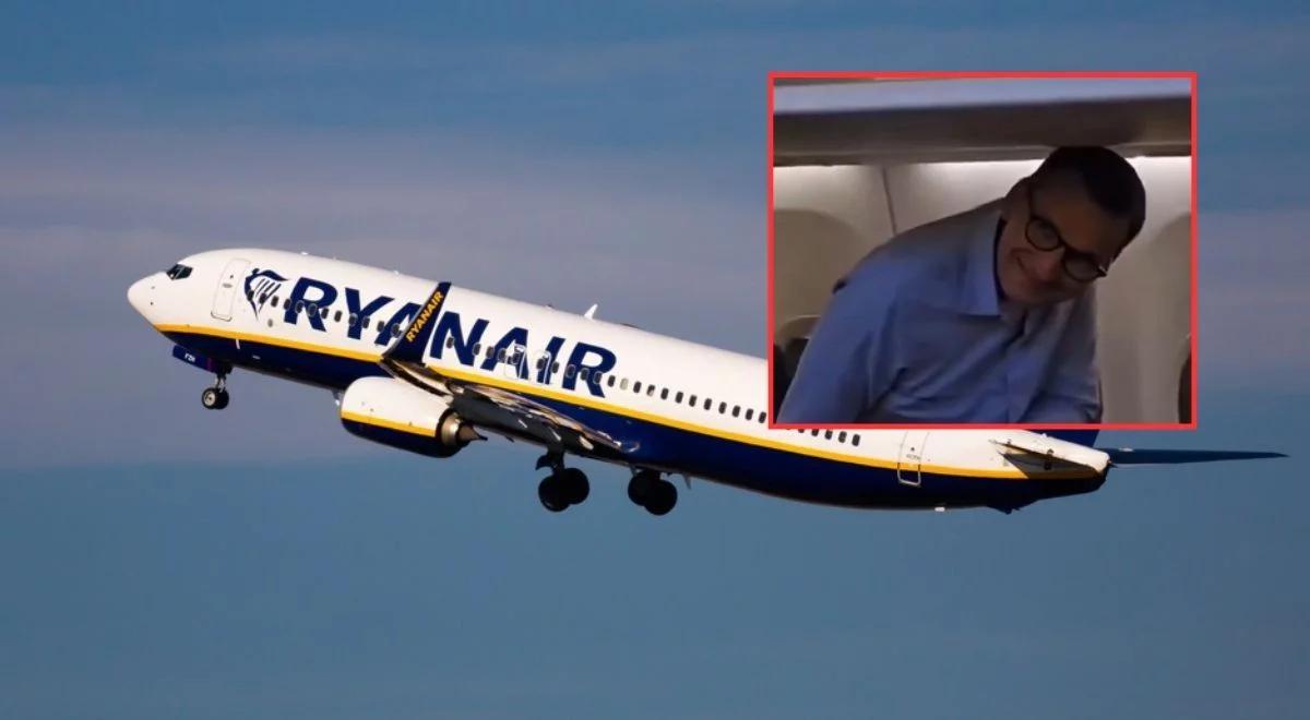 Morawiecki w Ryanairze. "Panie Mateuszu, co to się stało?"