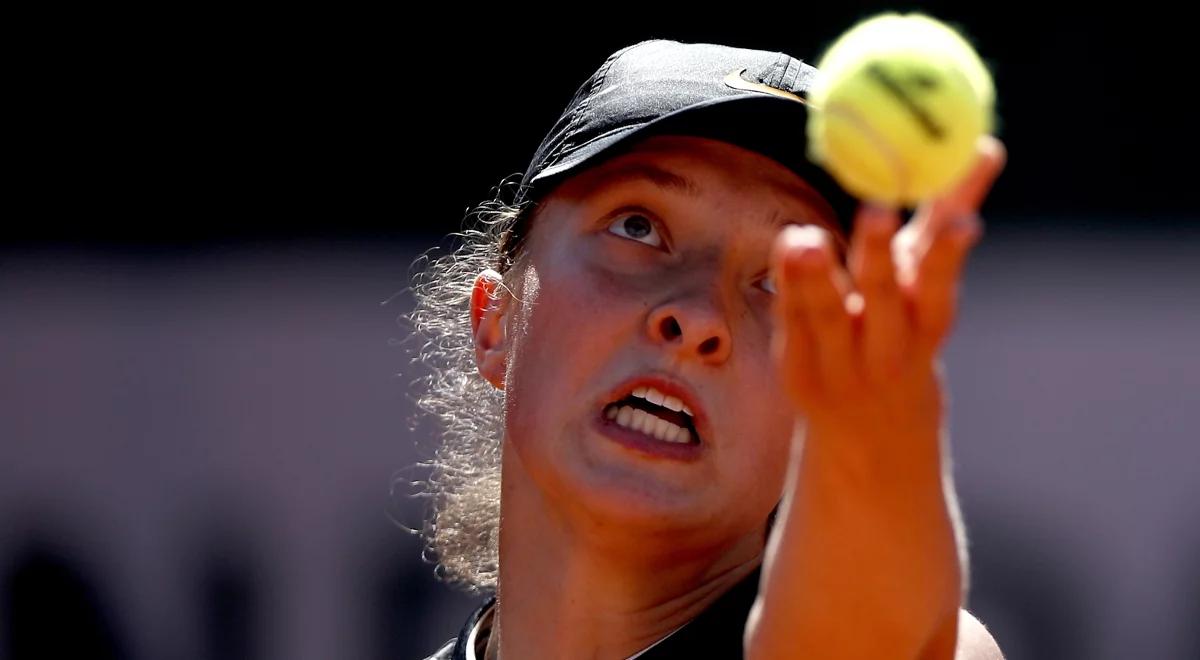 French Open: Świątek - Halep. Poprzeczka idzie w górę. Młoda Polka sprawi sensację?