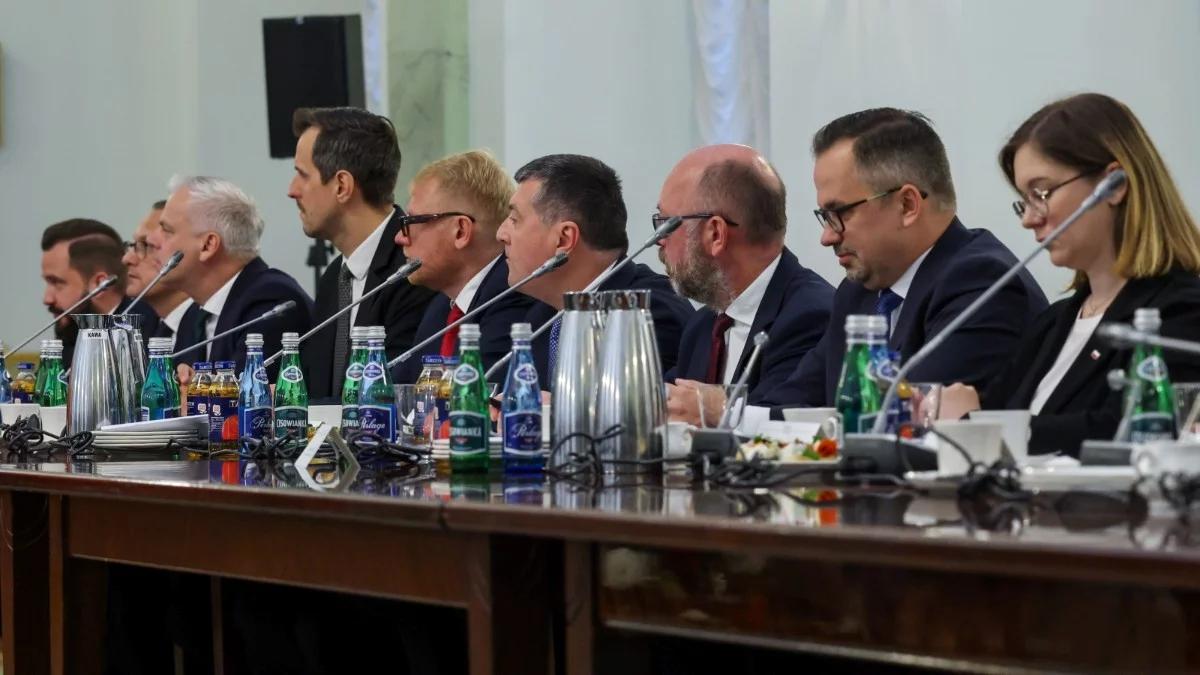 Rada Gabinetowa. Koziński: Karol Nawrocki nieformalnie przedstawił własny gabinet cieni