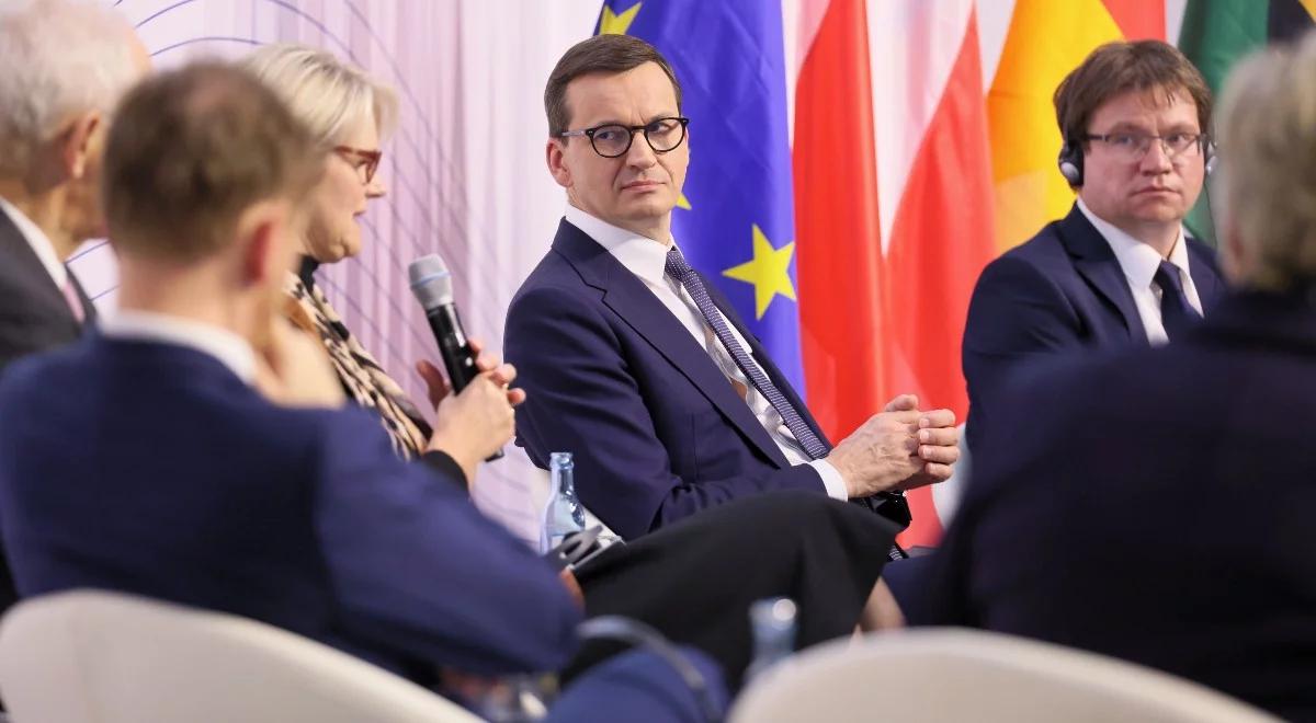 Premier: polexit to fake news, szkodliwy mit