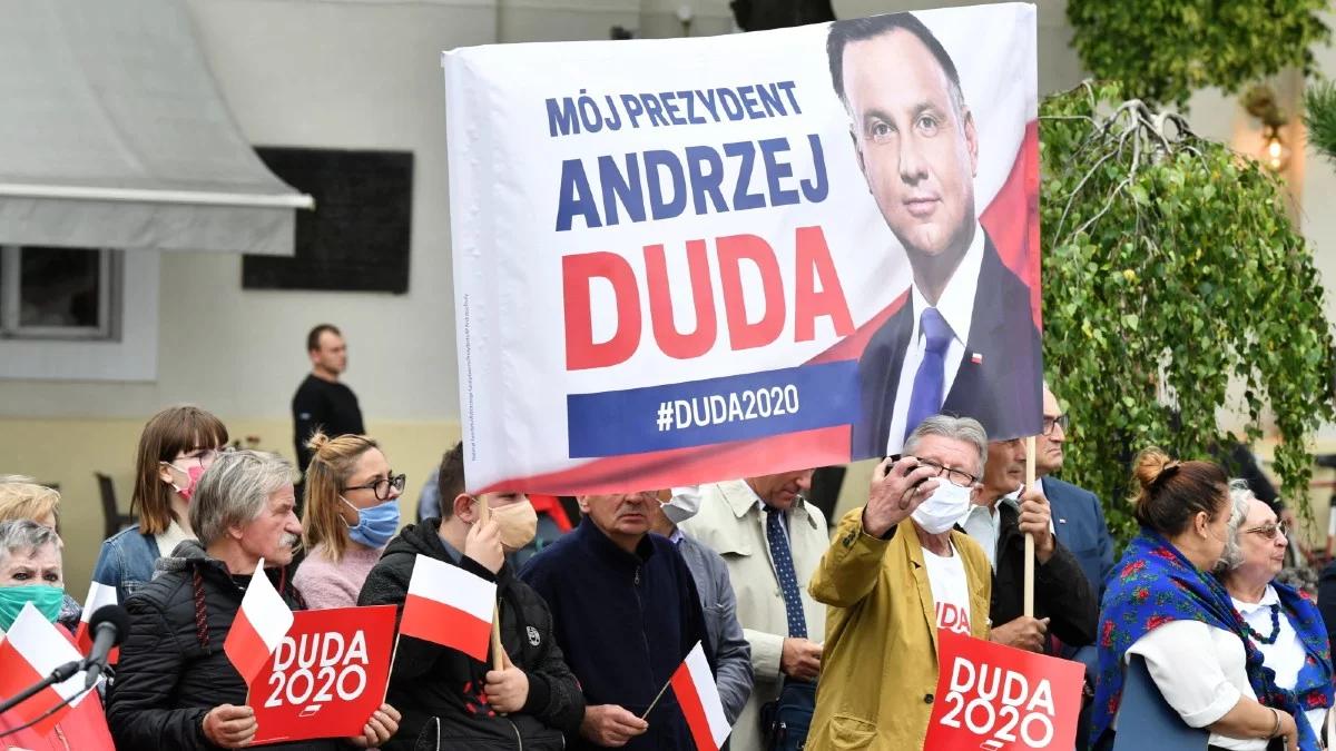 Nowy sondaż prezydencki. Andrzej Duda utrzymuje przewagę