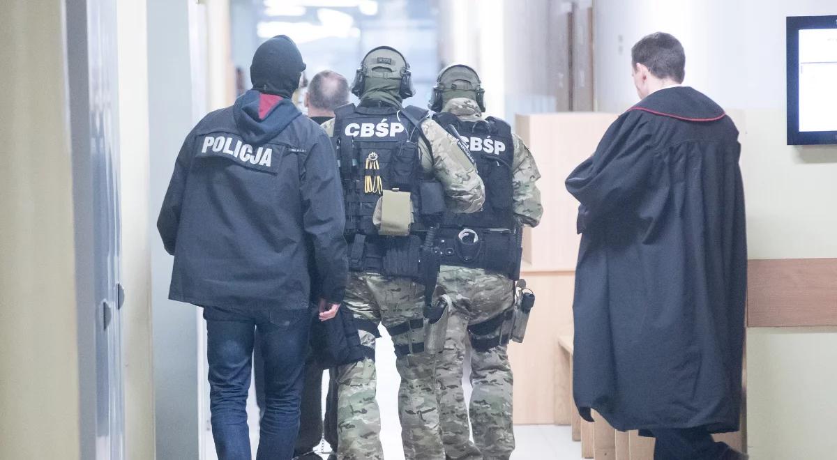 Domniemani członkowie "gangu pruszkowskiego" zatrzymani. Jeden z nich poszukiwany listem gończym