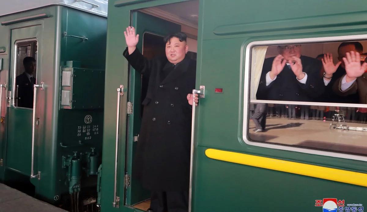 Kim Dzong Un zmierza na spotkanie z Donaldem Trumpem. Jest już w Chinach